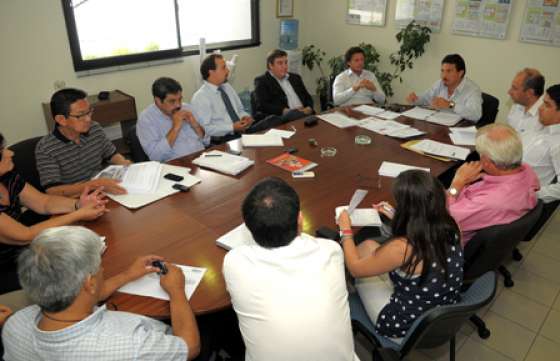 Reunión de trabajo de funcionarios del IPV