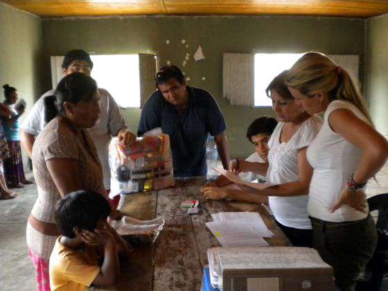 El Gobierno de Salta supervisó la entrega de refuerzos alimentarios a comunidades aborígenes