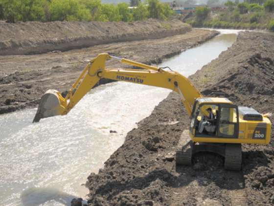 Avanza el programa de saneamiento del río Arenales
