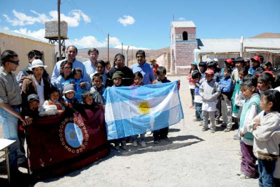 Dib Ashur en escuelas de Olacapato y Salar de Pocitos