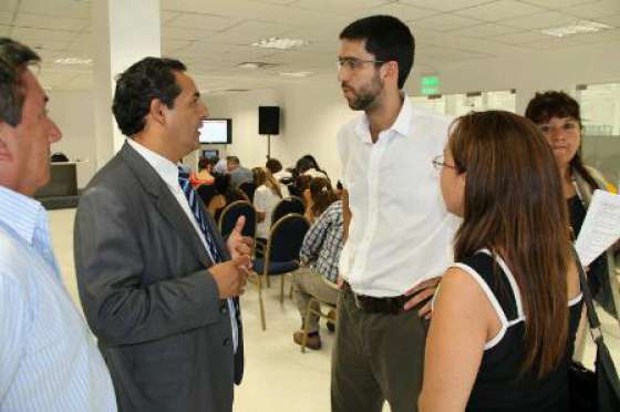 Continúa la capacitación para centros de emisión de licencia nacional de conducir
