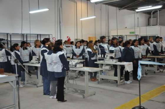 Textil Tartagal trabaja 24 horas y prepara su primera producción a escala