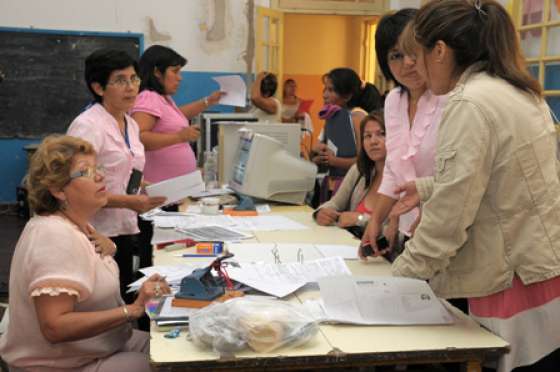 El jueves comienzan designaciones para núcleos educativos de adultos