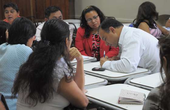 Dib Ashur verificó obras de refacción en escuelas de Capital
