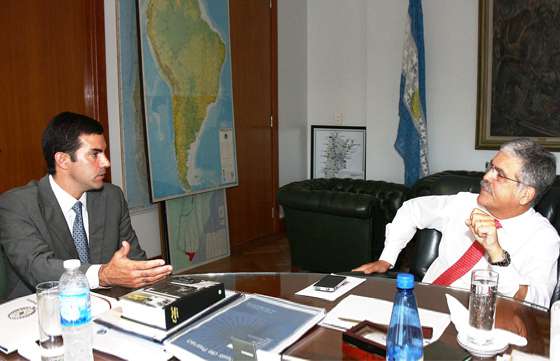 El gobernador Urtubey se reunió con el ministro de Planificación, Julio De Vido