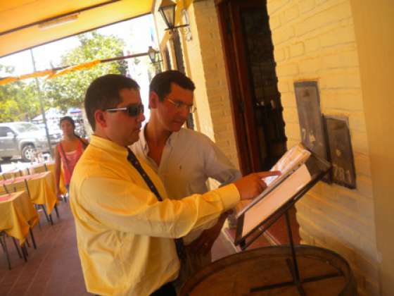 Articulan acciones para la defensa de los derechos de los consumidores de Cafayate