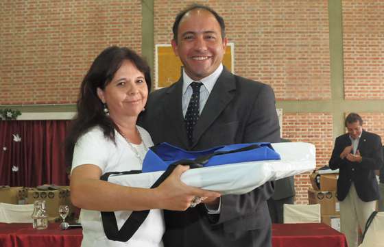 Entregaron útiles escolares a alumnos de escuelas técnicas
