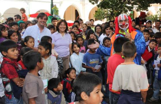 Presentaron la muestra “Dale colores a la Paz”