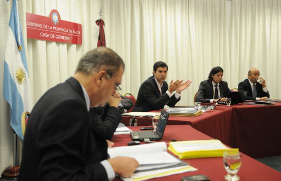 Urtubey analizó con su gabinete el trabajo de los ministerios en el interior provincial