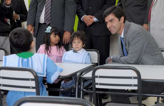 Urtubey inauguró una nueva institución educativa en la Merced y abrió el ciclo lectivo del nivel inicial