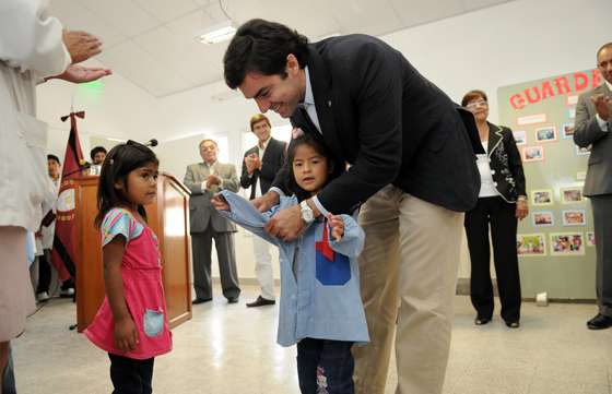 Urtubey inauguró un moderno edificio para el nivel inicial de Cachi