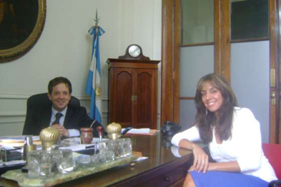 Articulan actividades entre los Archivos de Provincia y Nación