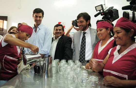 En La Caldera se inauguró una fábrica de dulces que empleará a 20 mujeres del lugar
