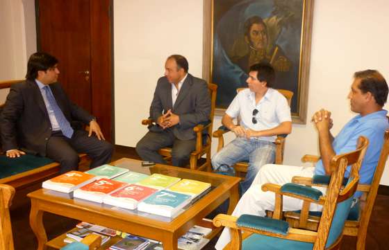 Gestiones de Educación ante la Nación para optimizar la entrega de netbooks