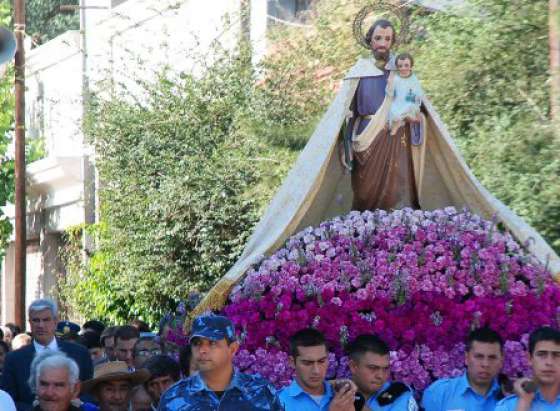 Procesión en honor a San José en Metán