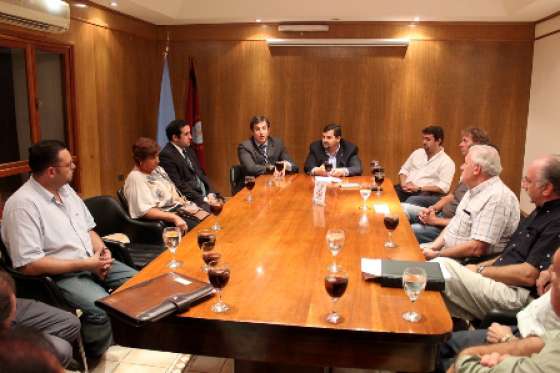 Sylvester se interiorizó del trabajo de la Cámara de Comercio e Industria