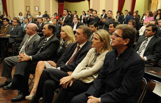 Sesión extraordinaria en conmemoración del Día Nacional de la Memoria