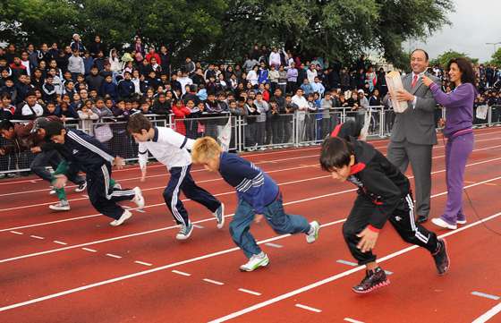 Promueven el deporte recreativo dentro y fuera del ámbito escolar
