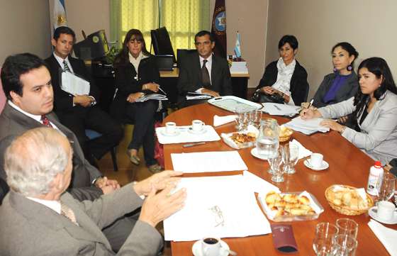 Coordinan trabajo para la implementación del decreto 1170