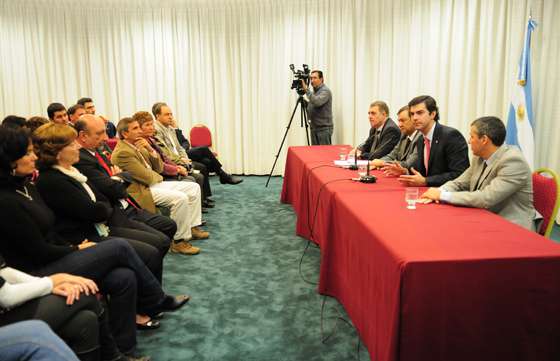 La Provincia y la Municipalidad articulan la participación del voluntariado