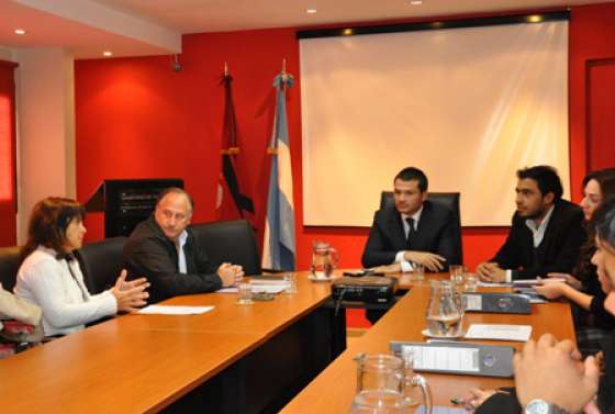 En abril comenzarán cursos de capacitación para jóvenes y desocupados