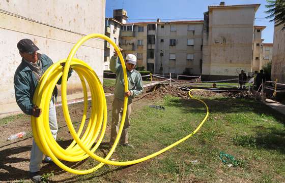 Vecinos de barrio Arturo Illía contarán nuevamente con gas
