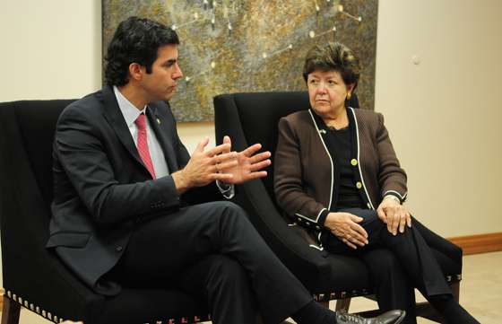 El gobernador Urtubey recibió el saludo de la Embajadora de Estados Unidos en Argentina