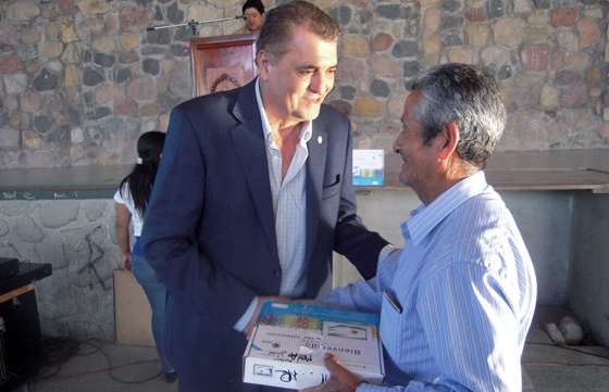 250 familias de Chicoana recibieron su decodificador de TV digital