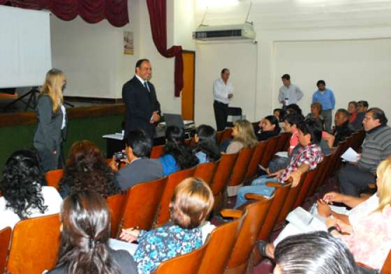 Capacitan a escuelas técnicas para optimizar el financiamiento de proyectos