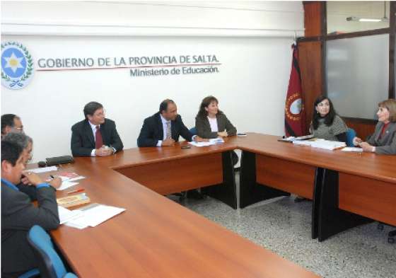 Se trabaja para actualizar contenidos de los nuevos manuales escolares