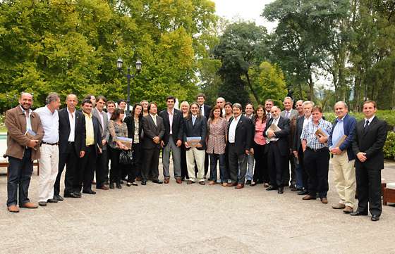 Urtubey destacó la actividad del INTA en beneficio del pequeño productor