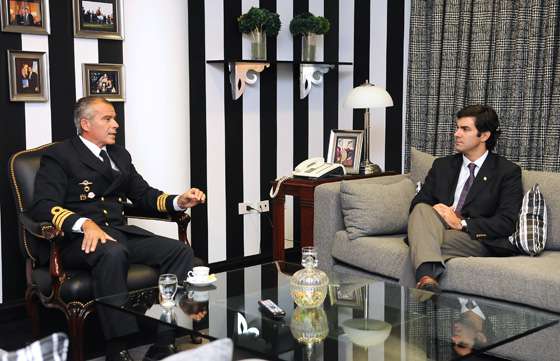 El Gobernador se reunió con el nuevo Jefe de la Delegación Naval Salta