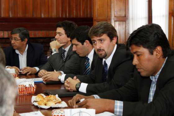 El Secretario de Seguridad se reunió con senadores