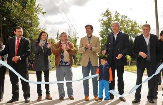 El Gobernador habilitó nueva infraestructura urbana en La Silleta