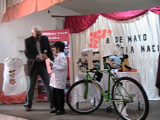 Un estudiante de Tartagal recibió el premio por su logo para el Programa “Terremoto y escuela”