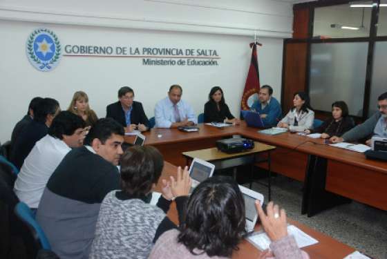 Acciones para fortalecer la educación técnica