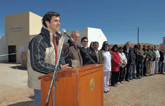 “No podemos descansar hasta que los vecinos vivan con plena dignidad”, afirmó el Gobernador.