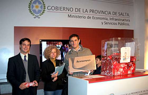 En Ferinoa Rentas premió con una notebook al ganador del concurso de Cultura Tributaria