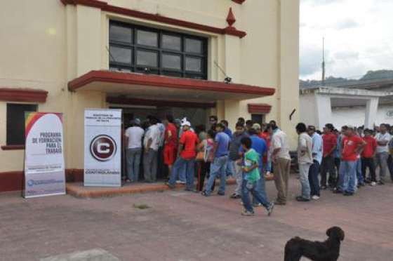 Trabajo inscribió a 300 interesados en capacitarse en el norte