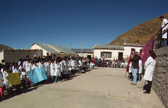 La comunidad de Abra de Santa Cruz beneficiada con la ampliación de la escuela