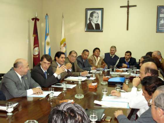 Kosiner se reunió con senadores por el caso Pisco