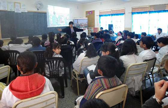 Docentes y alumnos se capacitaron en seguridad vial