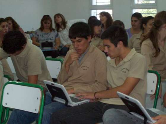 Promueven la investigación científica en las escuelas