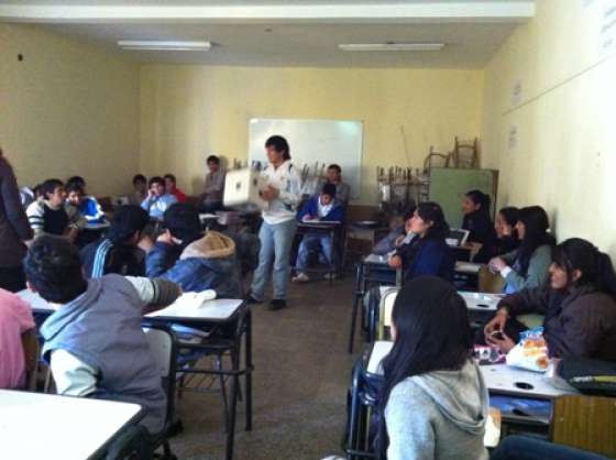 Estudiantes de Güemes participaron de un taller sobre ludopatía