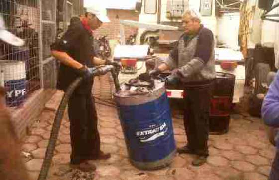 Secuestraron un camión que trasladaba residuos peligrosos sin habilitación