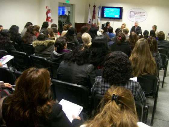 Comenzó la capacitación en alfabetización temprana, literatura y juego