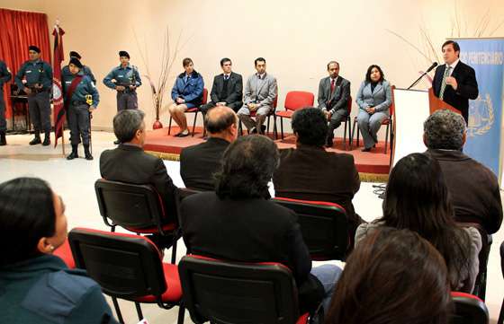 Personal penitenciario se capacita sobre administración pública