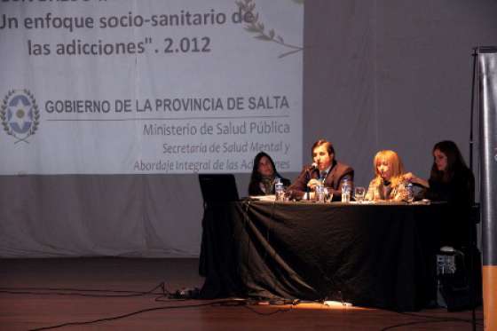 Políticas contra el narcotráfico en el II Congreso de Adicciones