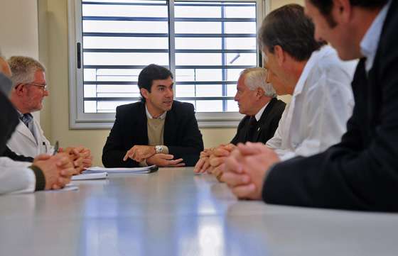 Urtubey se interiorizó sobre el funcionamiento del Hospital Público Materno Infantil