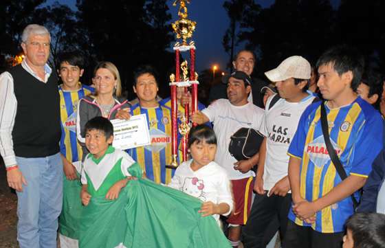 Entregaron premios de un campeonato de fútbol aborigen